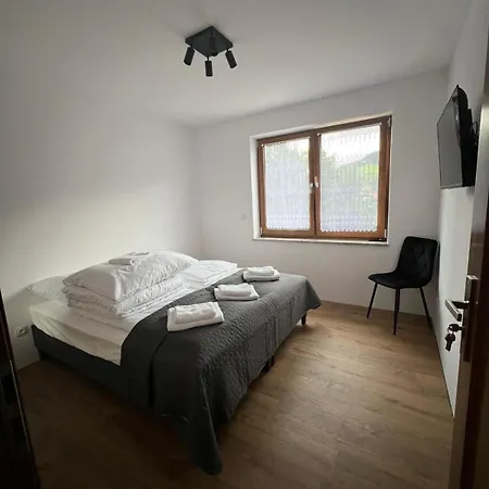 アパート Nad Stawami