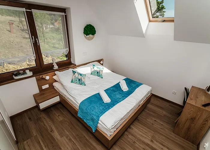 Nad Stawami Ujanowice