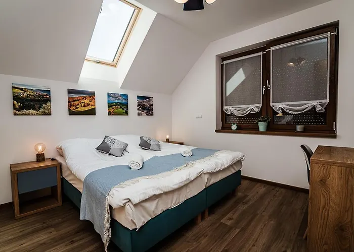 Nad Stawami דירה Ujanowice