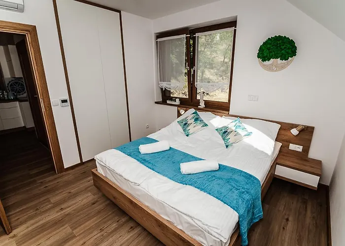 Nad Stawami דירה Ujanowice