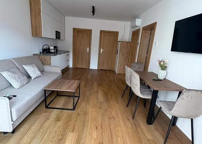 Nad Stawami דירה