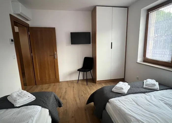 Nad Stawami Ujanowice