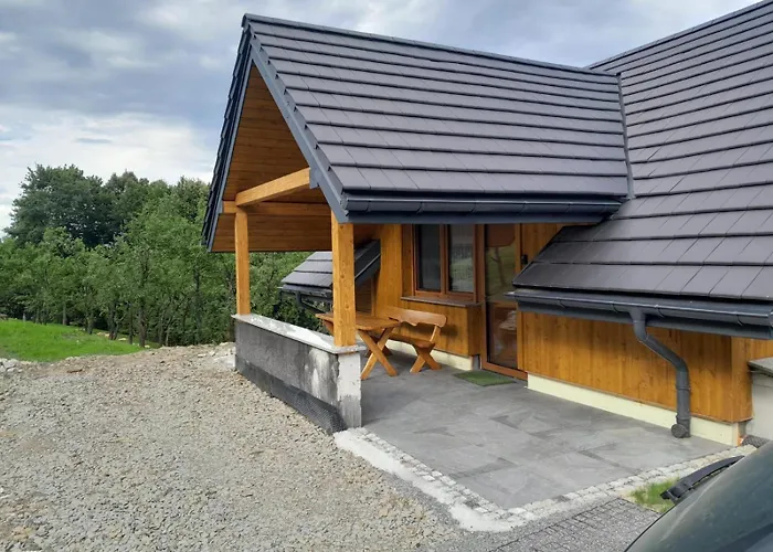 Nad Stawami דירה Ujanowice